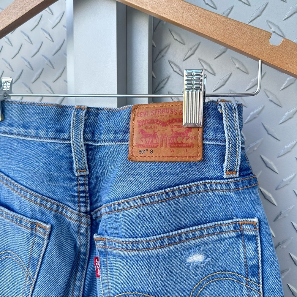 Levi’s 501 - Picture 3 of 7